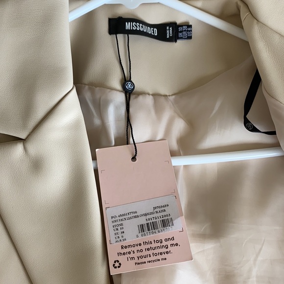Missguided Stone Faux Leather Oversized Blazer - Picture 4 of 5